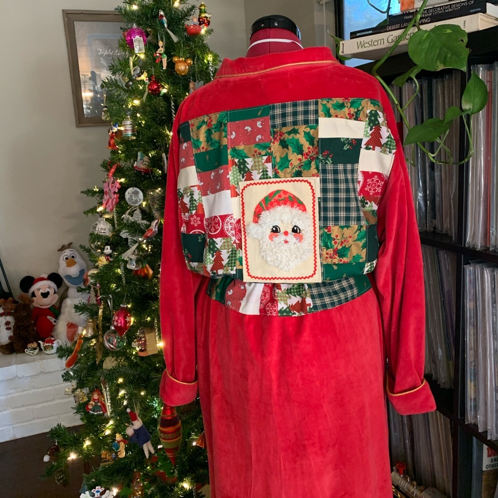 Cottage Christmas Santa Crewel Patchwork 80s - image 2